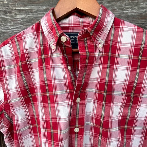 Abercrombie Short Sleeve Button Down Shirt, Red Plaid | L Boys - Picture 9 of 11
